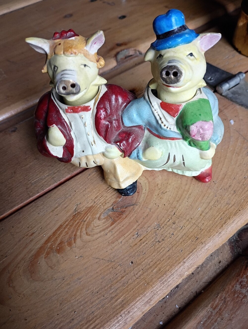 S&P Shakers Antique Perfect Condition